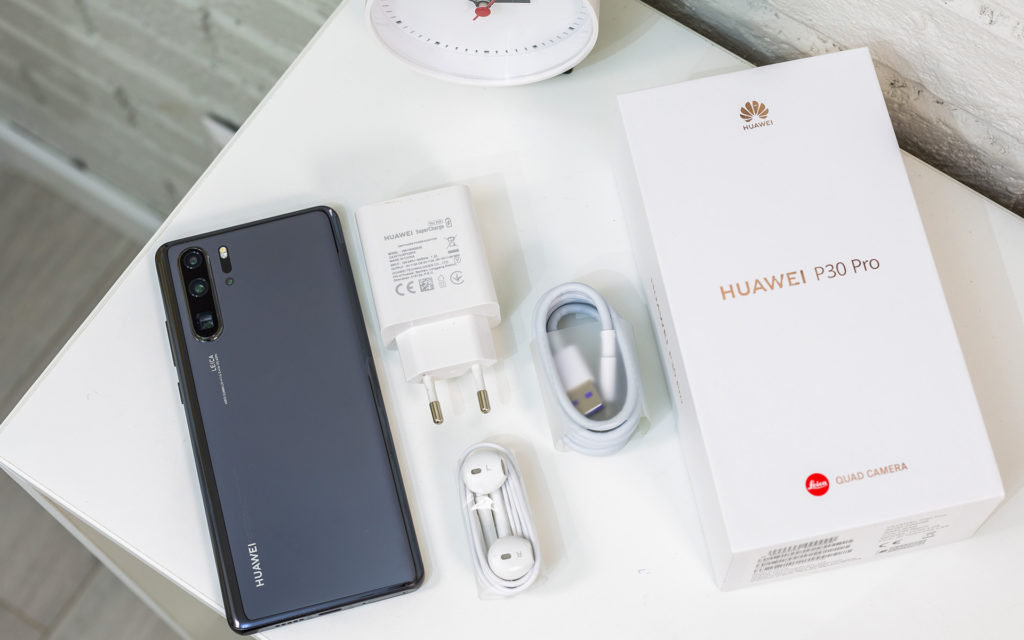 Huawei P30 Pro in the box