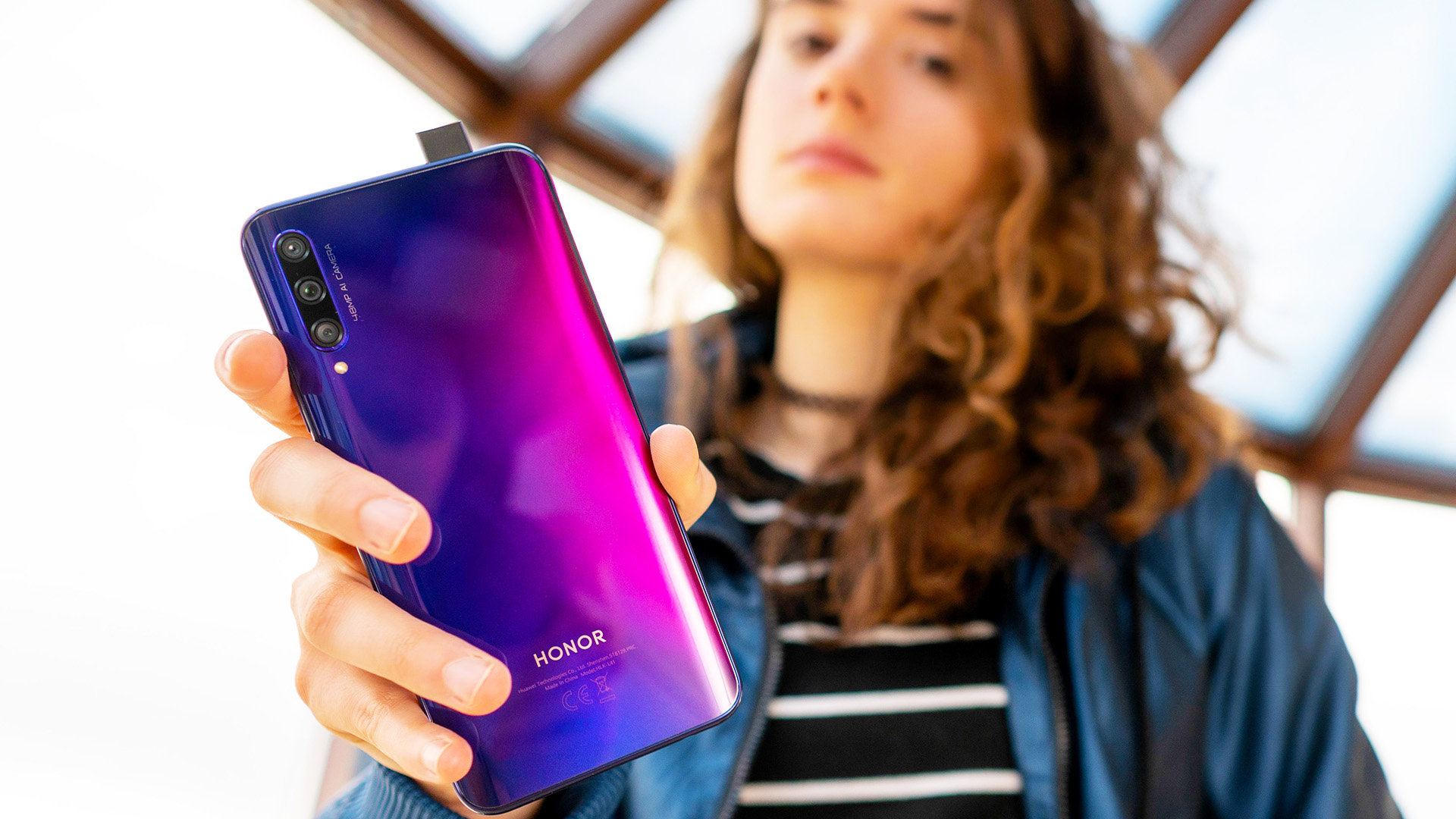 Honor 9x замена. Honor 9x Pro 2077. Honor 9x Pro China. Honor 9x в руке. Honor 10 фото.