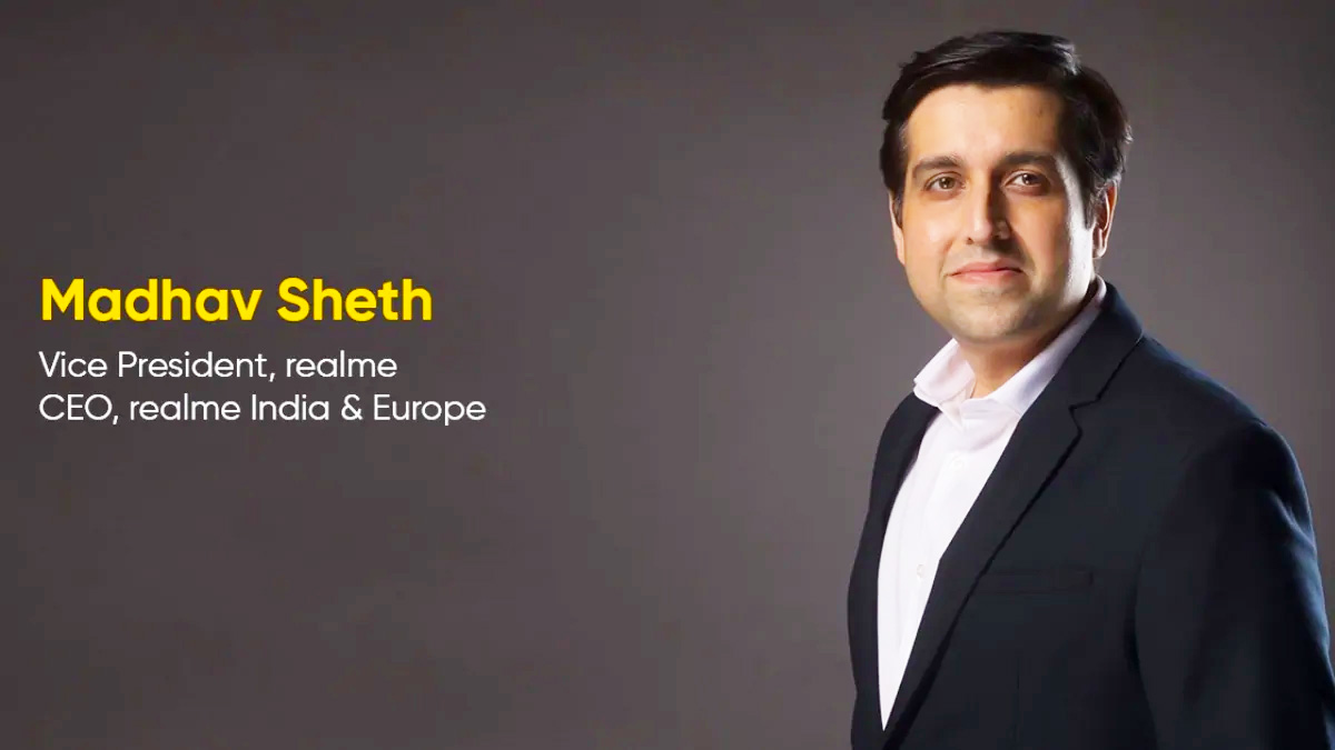 Realme CEO tests the gaming capabilities of Realme 7