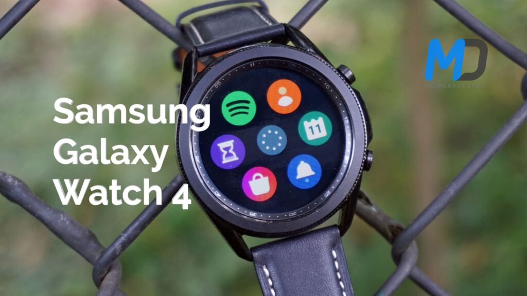 SamsungGalaxyWatch 4 smartwatch