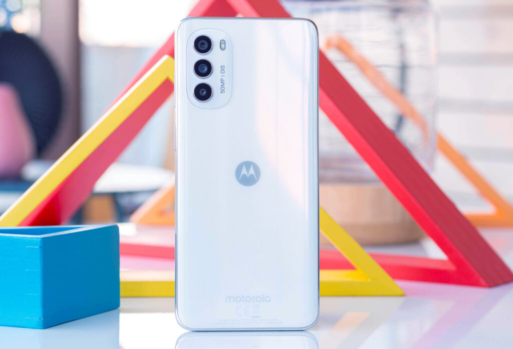 Motorola Moto G82 backside image