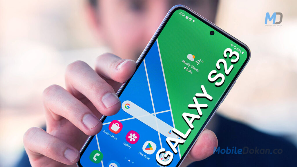 Samsung Galaxy S23 hands on display