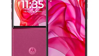Motorola Razr Plus 2024 Hot Pink