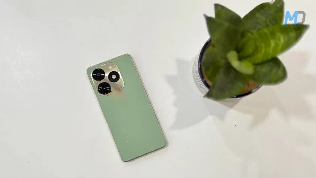 Tecno Spark 20C live photo