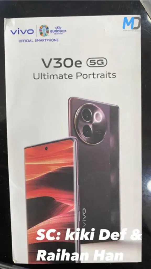 Vivo V30e retail box image