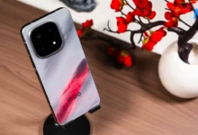 iQOO 15 goes official with Snapdragong 8 Elite Gen 5, 144Hz AMOLED, and a massive 7,000mAh battery