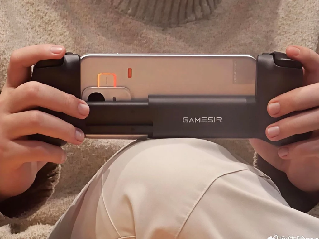 Realme Neo8 Rear Panel