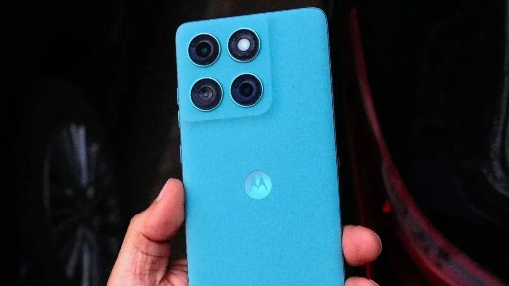 Moto G Max camera setup and rear panel design