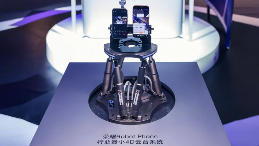 Honor Robot Phone in display